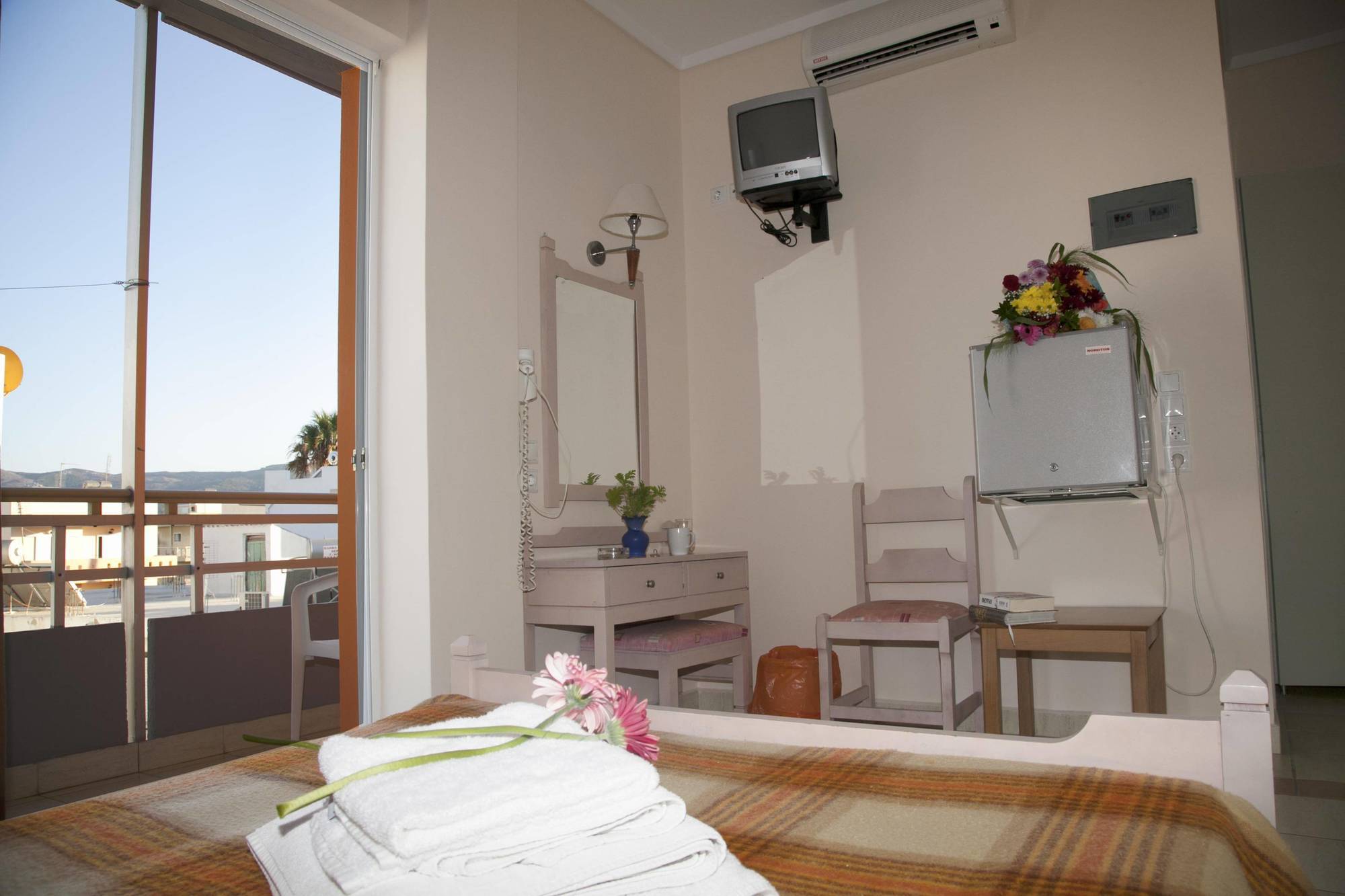 Theonia Hotel Kos Exterior foto